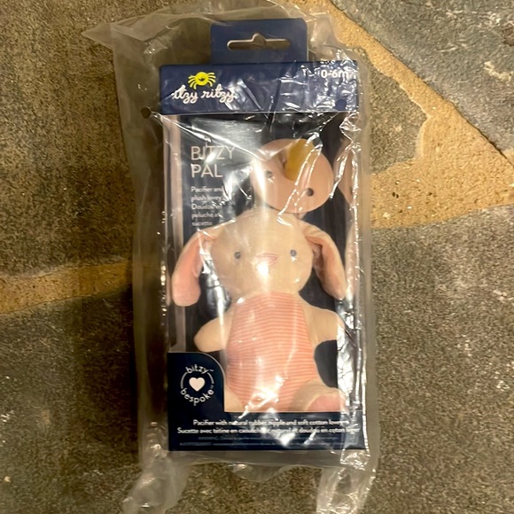 Itzy Ritzy Bitzy Pal Natural Rubber Pacifier & Lovey - Bunny - Picture 8 of 8